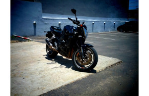 Yamaha  FZ1 2011