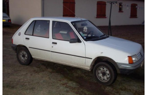Peugeot 205 0