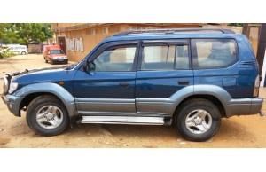 Toyota Land Cruiser 2000