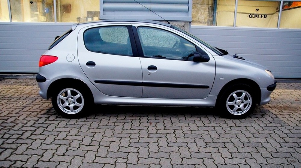 Peugeot 206 2000 0