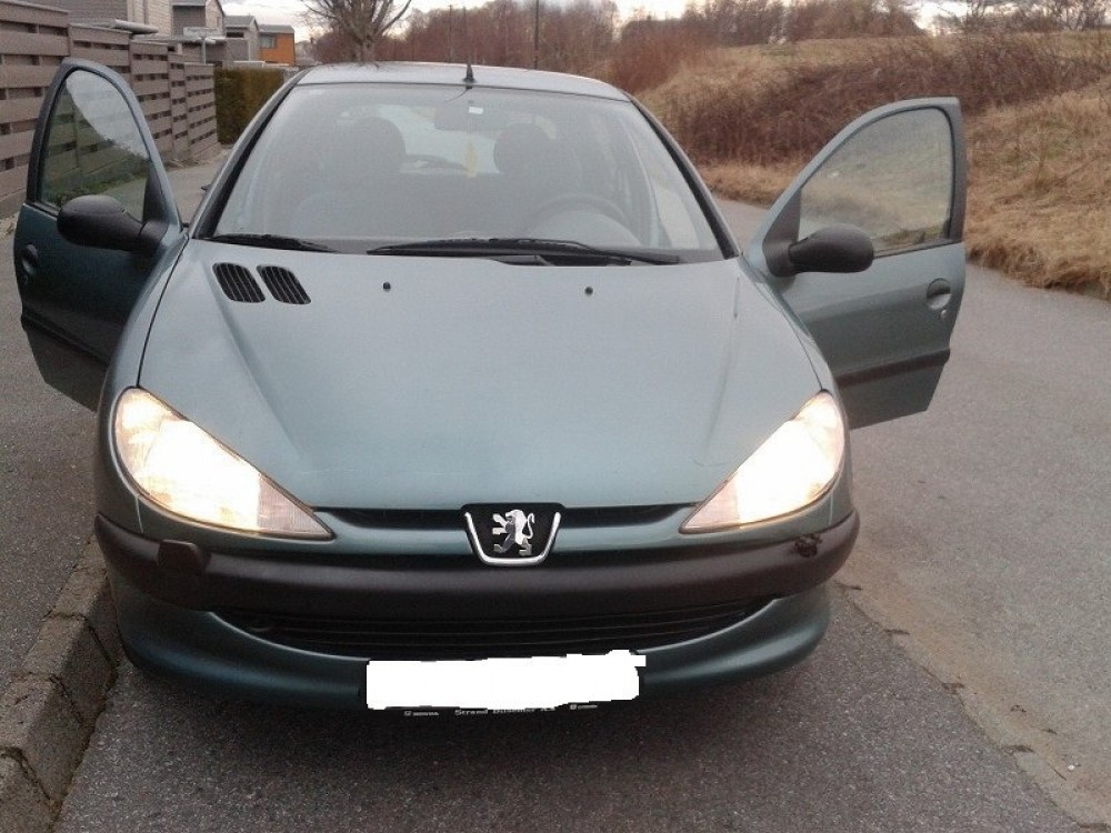 Peugeot 206 1999 0