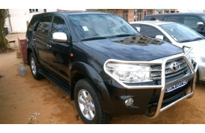 Toyota Fortuner 2011