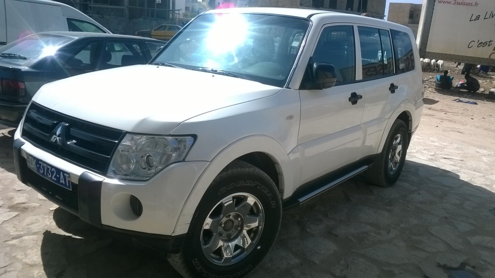 Mitsubishi Montero 2009 0