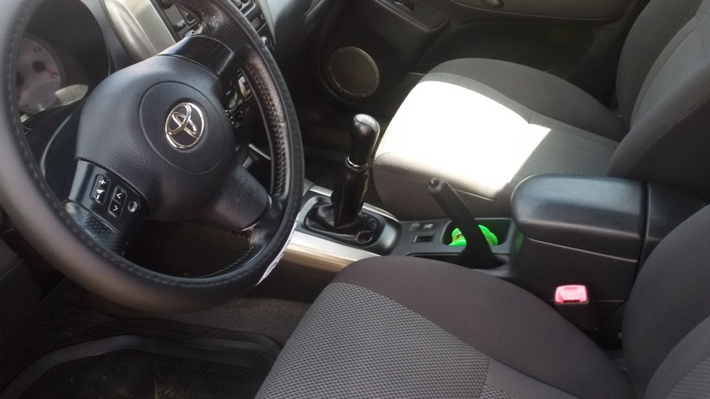 Toyota RAV4 2006 0