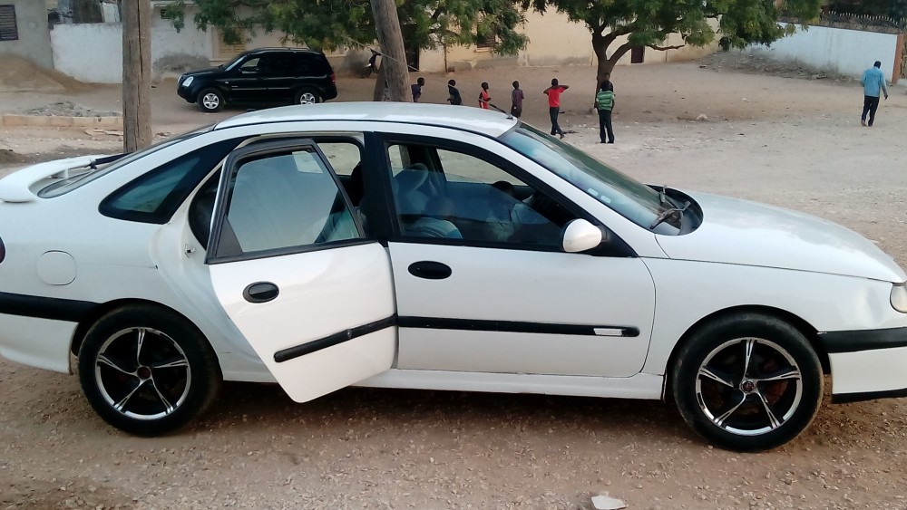 Renault Laguna 1999 0