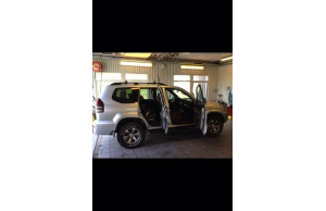 Toyota Toyota-land-cruiser-v8 2009