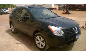 Nissan ROGUE 2010