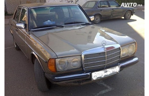 Mercedes 220 0