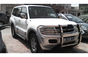 Mitsubishi Pajero 2002