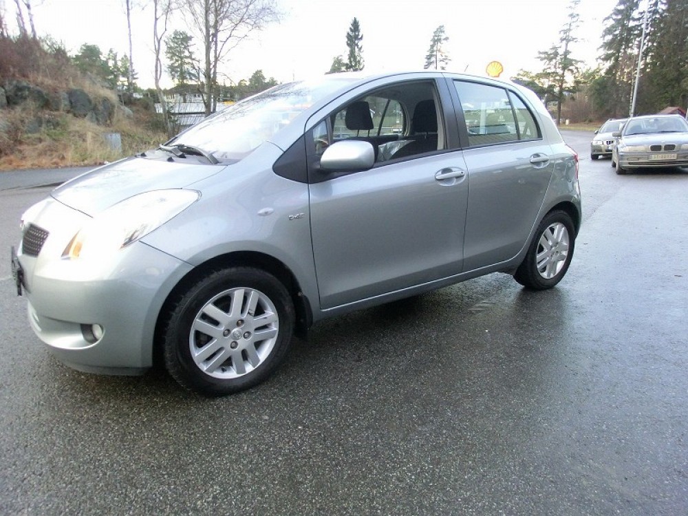 Toyota Yaris 0 0