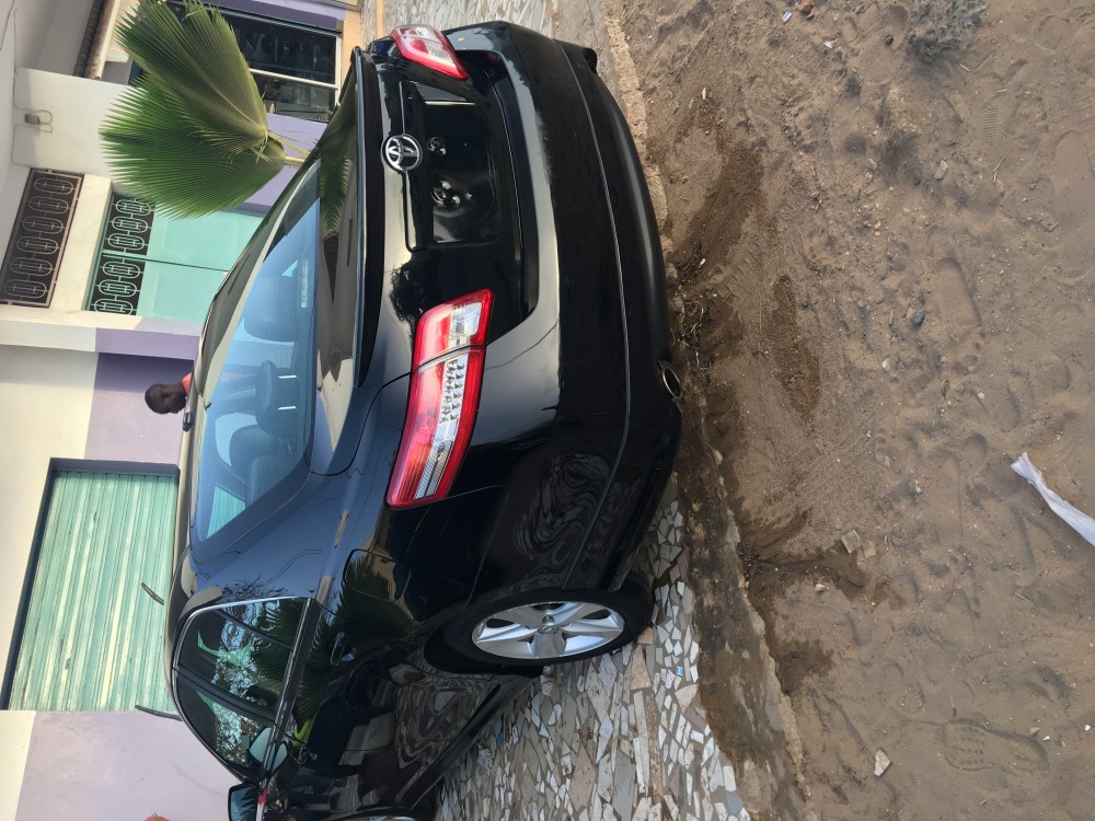 Toyota Camry 2011 0