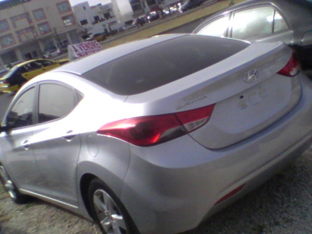 Hyundai Elantra 2011 0
