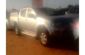 Mitsubishi L200 2012