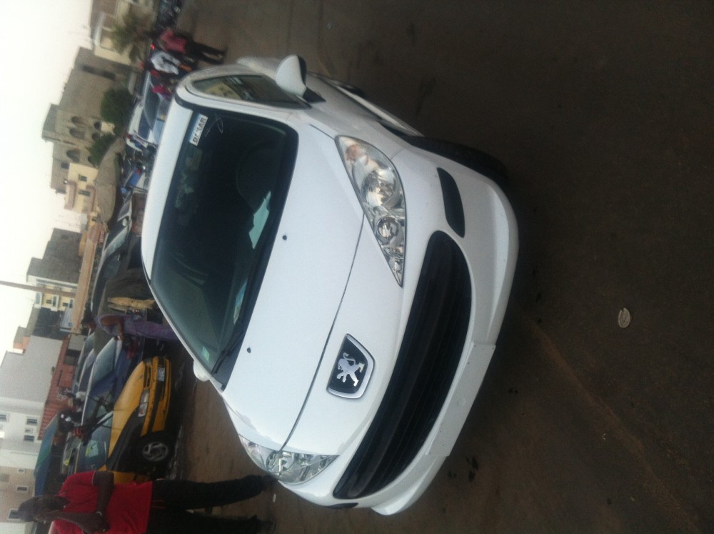 Peugeot 207 2008 0
