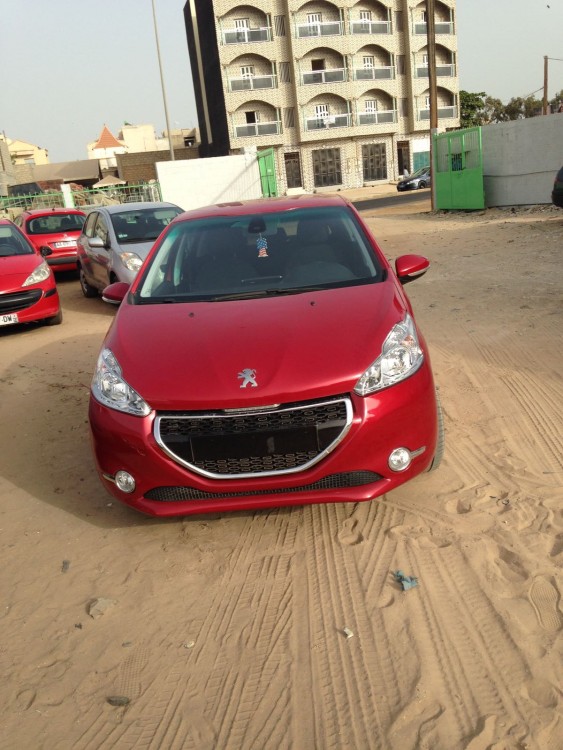 Peugeot 208 2016 0