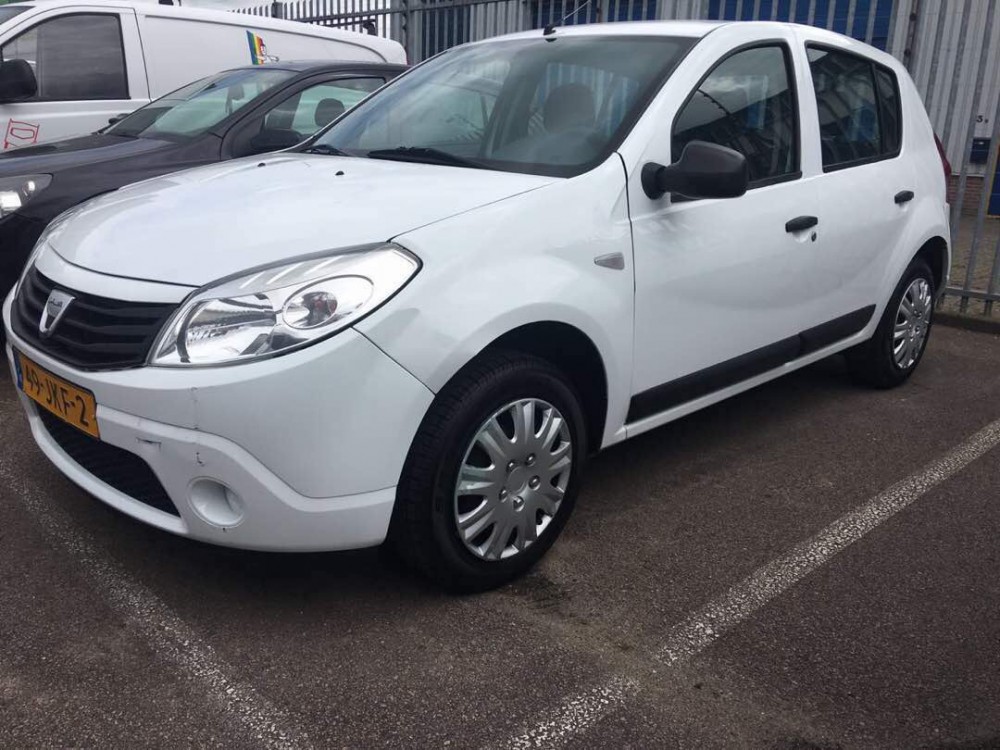 Dacia Sandero 2009 0
