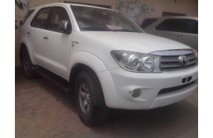 Toyota Fortuner 2011