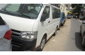 Toyota Hiace 2013