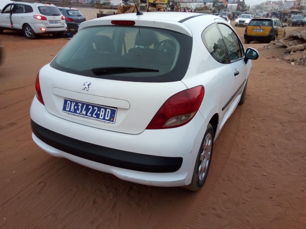 Peugeot 207 2010 0