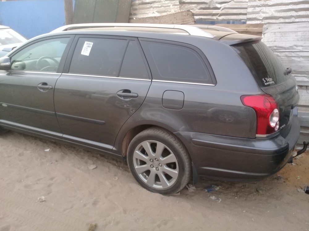Toyota Avensis 2009 0