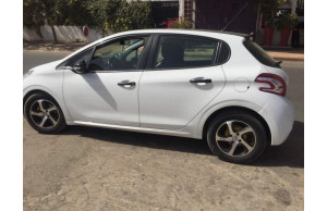 Peugeot 208 2014