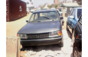 Peugeot 305 0
