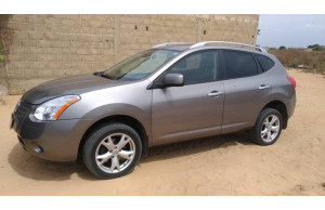 Nissan ROGUE 2010