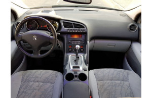 Peugeot 3008 2011