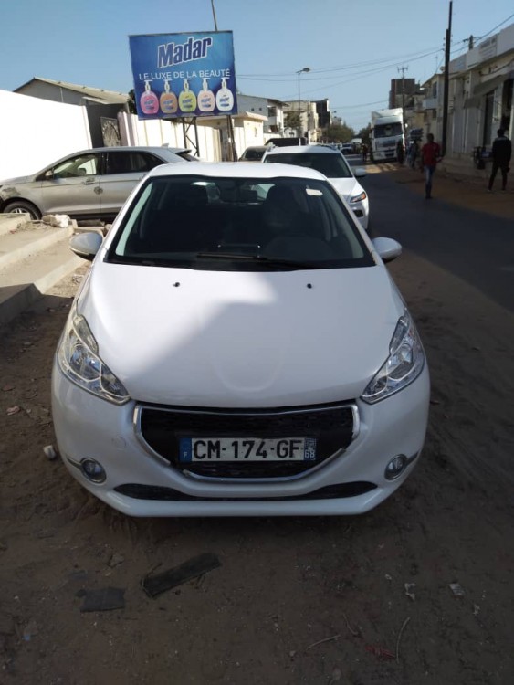 Peugeot 208 2013 0
