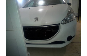 Peugeot 208 2014