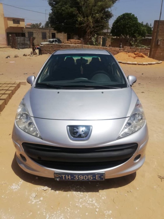 Peugeot 207 2010 0