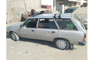 Peugeot 305 0