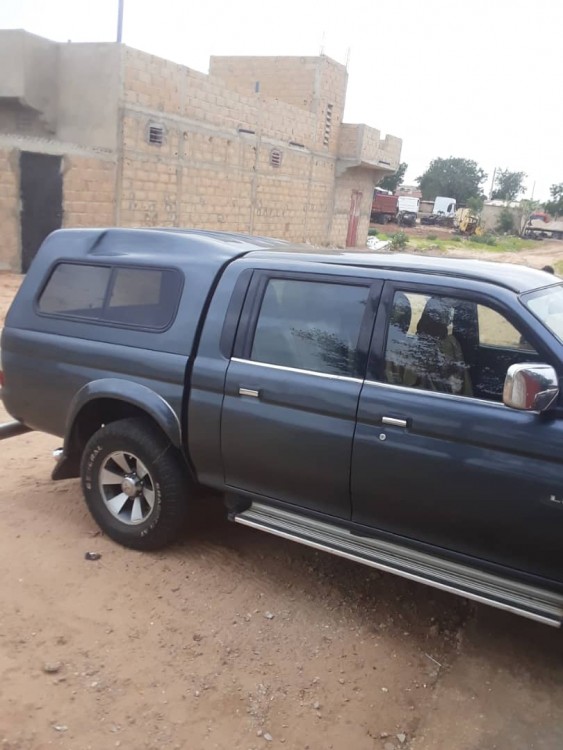 Mitsubishi L200 2010 0