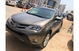 Toyota RAV4 2015