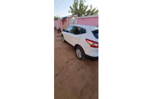 Nissan QUASHQAI 2015
