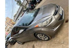 Hyundai Elantra 2012