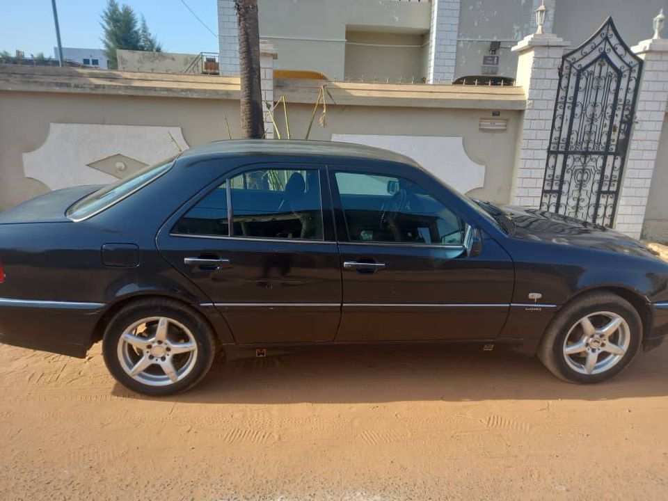 Mercedes benz 1995 1