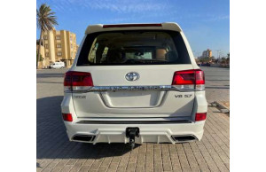 Toyota LAND-CRUISER-VX-V8 2014