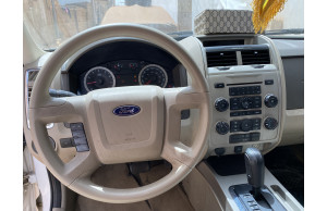 Ford ESCAPE-SE 2012