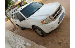 Ford ESCAPE-SE 2012