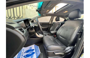 Hyundai Elantra 2012