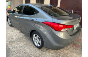 Hyundai Elantra 2011