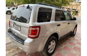 Ford ESCAPE-SE 2011