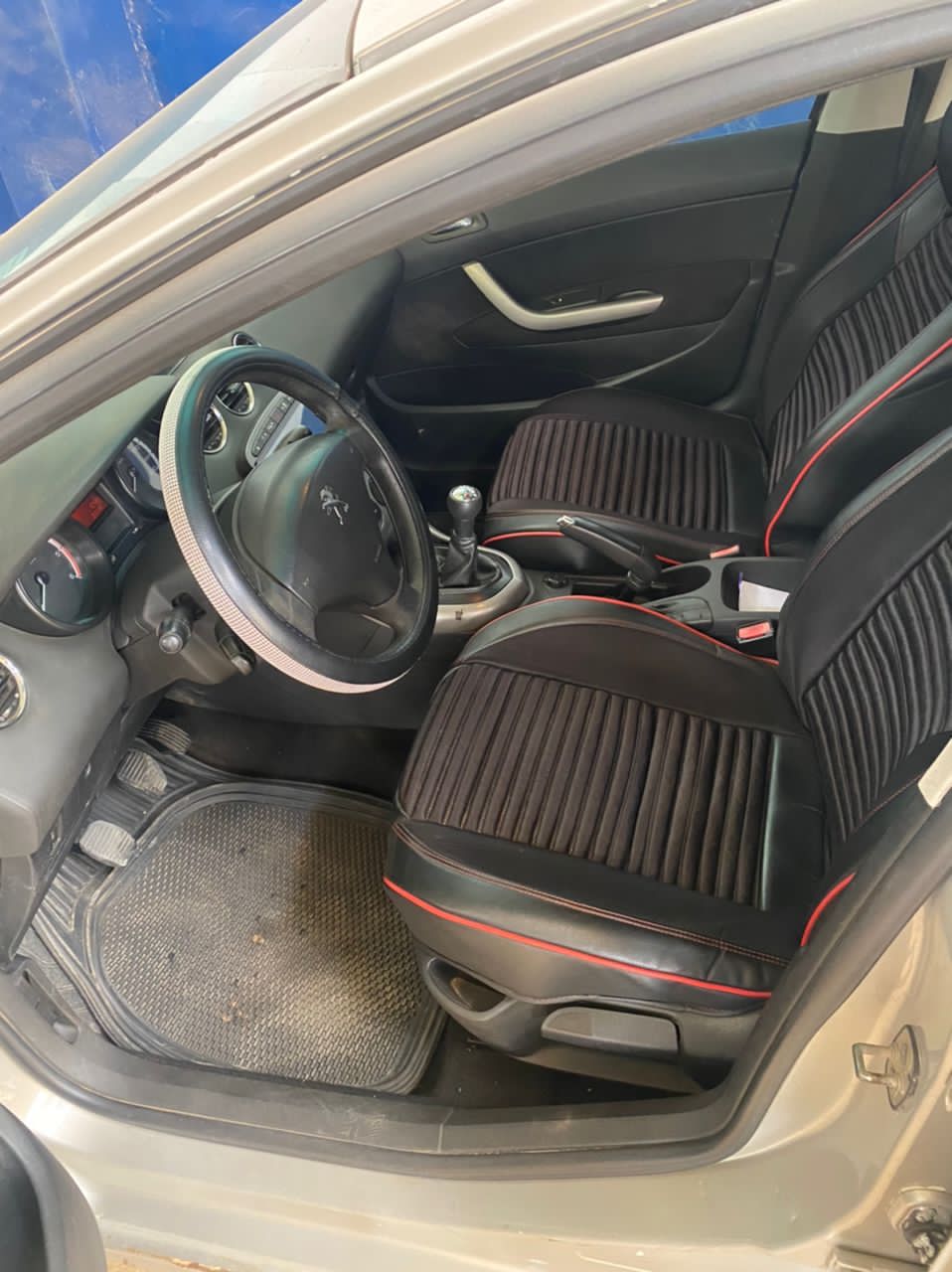 Peugeot 307 2011 6
