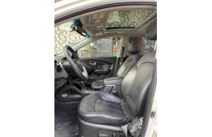Hyundai TUCSON--LIMITED 2013