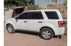 Ford ESCAPE-SE 2012