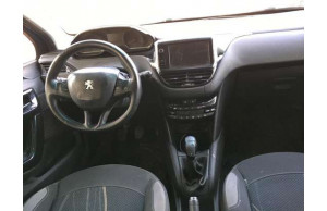 Peugeot 208 2012