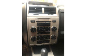 Ford ESCAPE-SE 2008