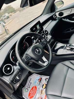 Mercedes GLC-300 2019 6