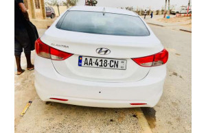 Hyundai Elantra 2013